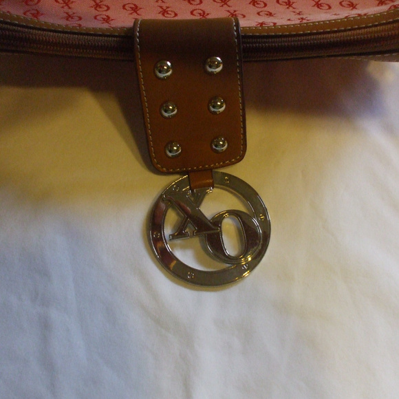 Women's Red XO Nylon Purse Handbag - Picture 4 of 8